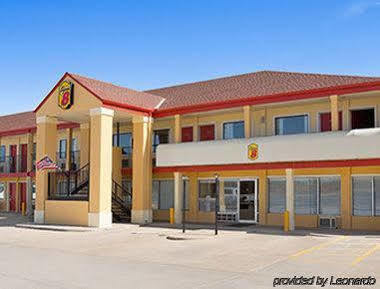 Отель Super 8 By Wyndham Woodward Экстерьер фото